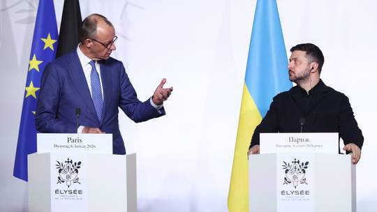 Merz yêu cầu Zelensky ngăn chặn thanh niên rời khỏi Ukraine.