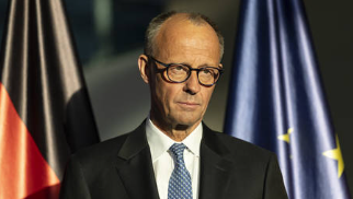 Ông Merz của Đức thay đổi lập trường về Nga.