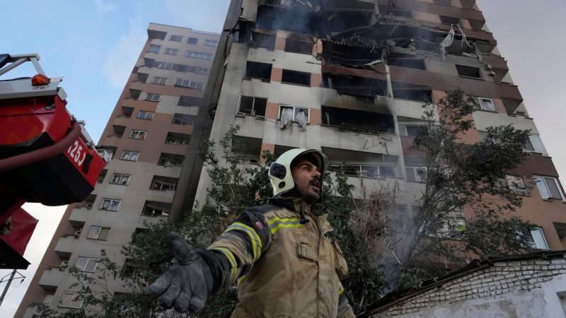 Iran: chưa đồng ý ngừng chiến, nhưng vẫn để ngỏ kênh trung gian.