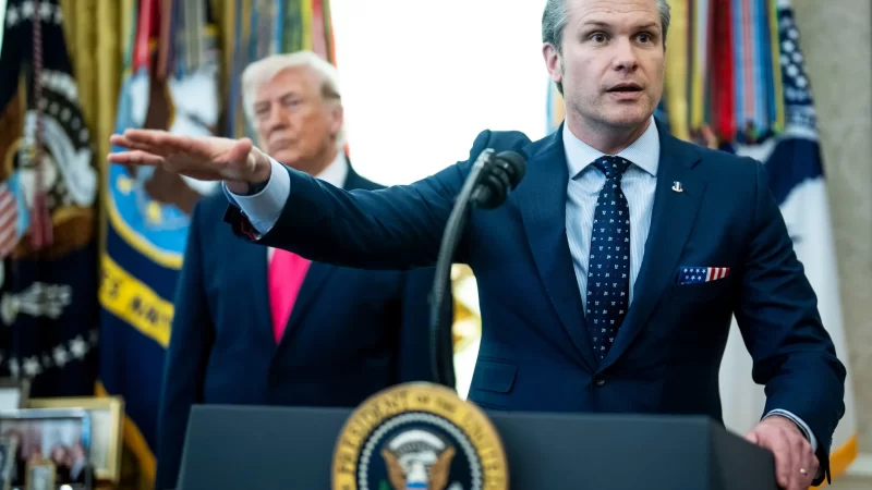 Ông Trump cam kết sẽ nhanh chóng chấm dứt chiến tranh với Iran, nhưng ông chưa giải thích cách thức thực hiện.