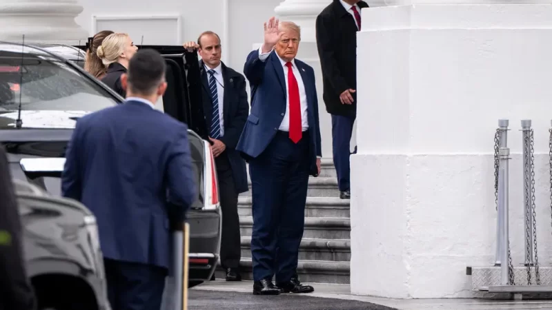 Ông Trump tuyên bố sức khỏe mình tốt sau khi khám sức khỏe tại bệnh viện Walter Reed.