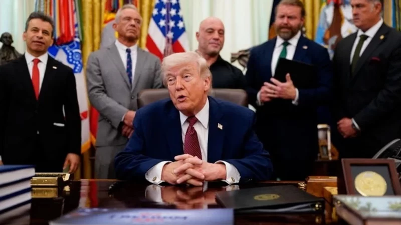 Tổng thống Trump triệu tập nội các, chuẩn bị hành động với Iran?