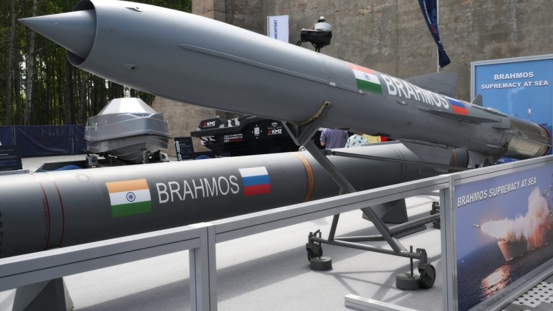 Tên lửa BrahMos: biểu tượng của sự hợp tác Ấn Độ-Nga.